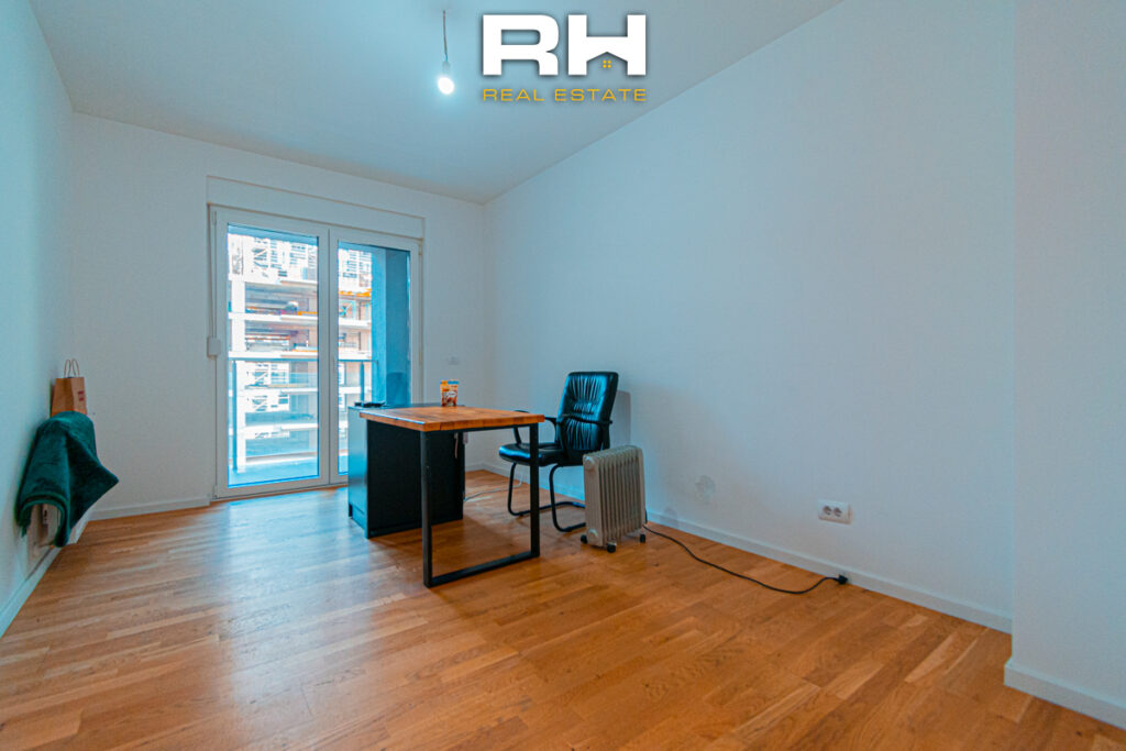 Banesë – Zyre 116m² me #QIRA në Lakrishtë