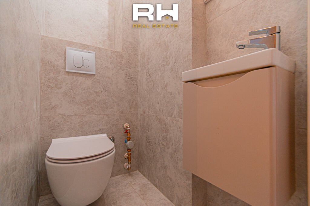 Banesë – Zyre 124m² me #QIRA në Dardani