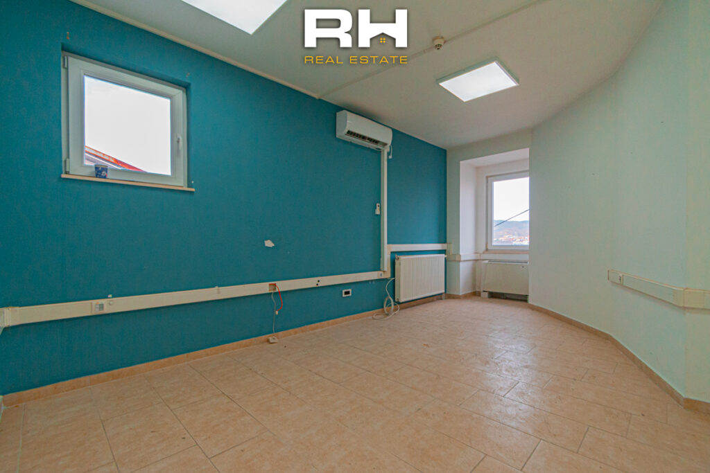 Objekt 500m² me #QIRA në Dragodan