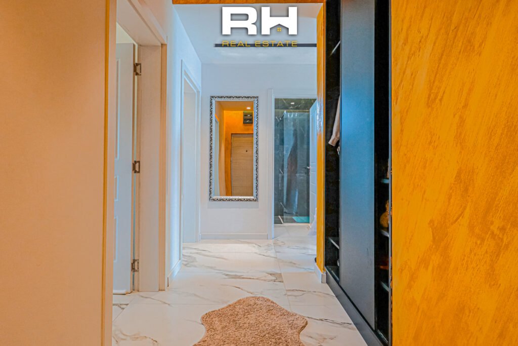 Banesë 82m² neto në #SHITJE në Ulqin