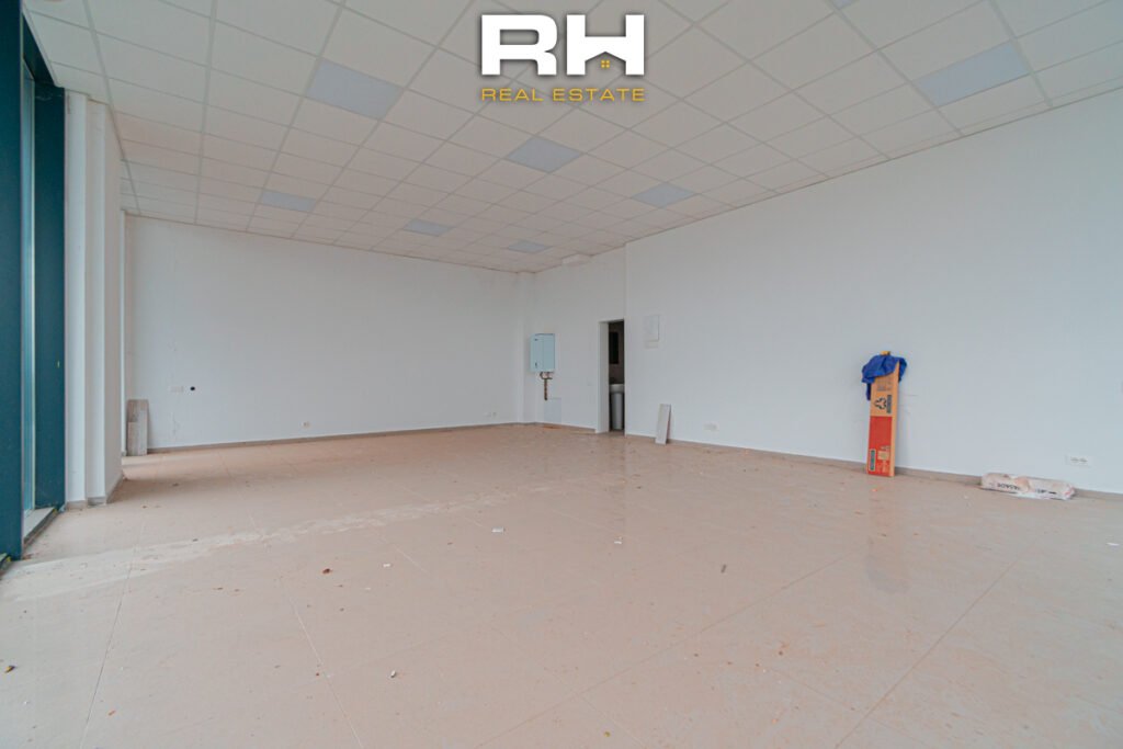 Lokal 70m² me #QIRA në Veternik