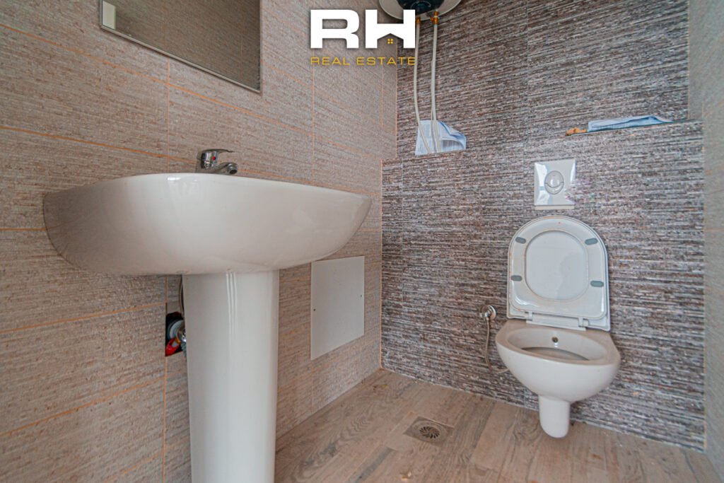 Lokal 70m² me #QIRA në Veternik