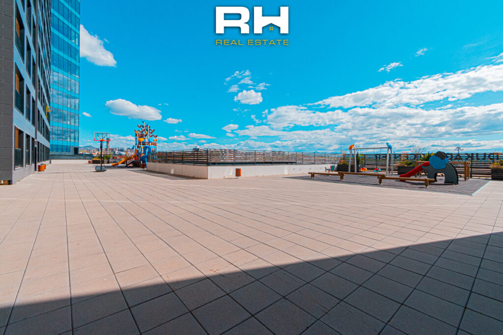 Zyre 265m² me #QIRA në Dukagjini Residence, Lakrishtë