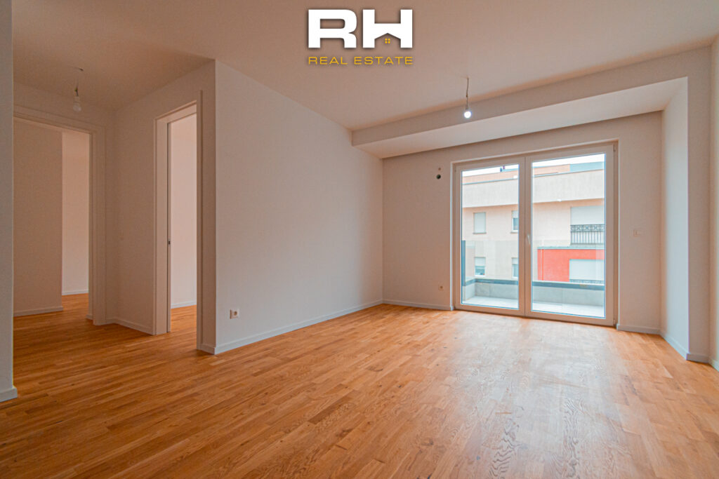 Banesë – Zyre 70m² me #QIRA në Bregun e Diellit