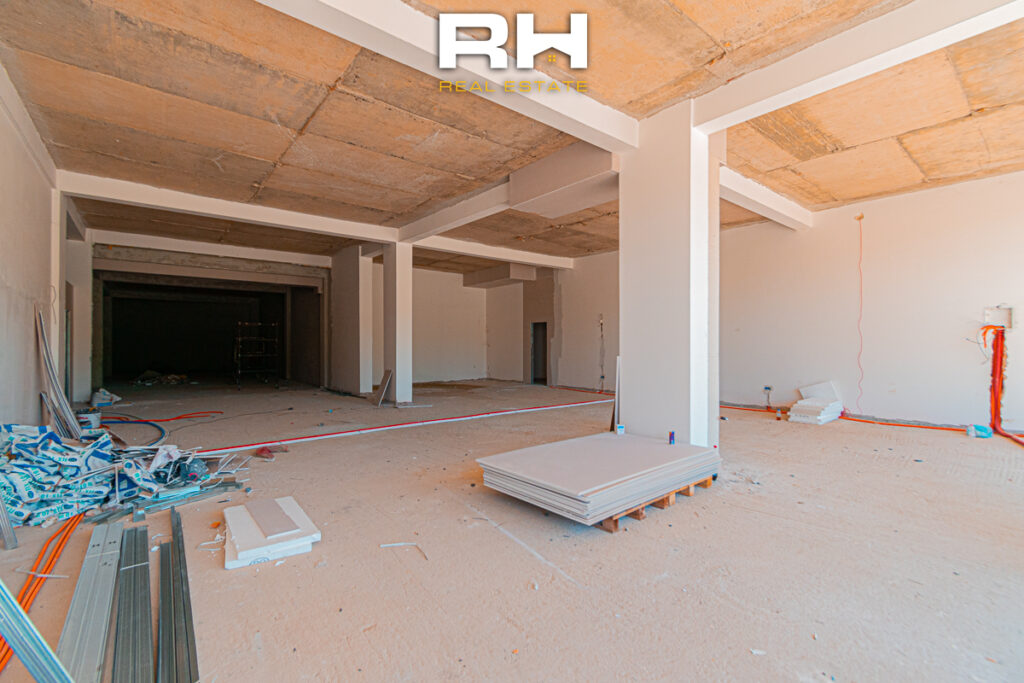 Lokal 415m² me #QIRA te Rruga C