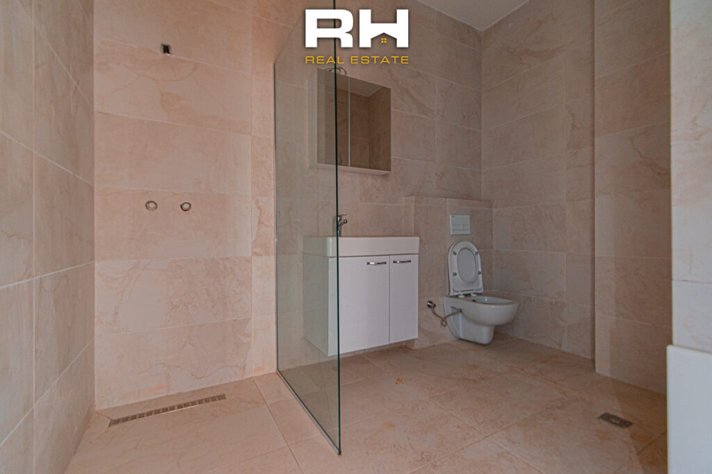 Banesë 150m² në SHITJE te Rruga A