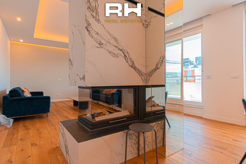 Penthouse Duplex 255m² me #QIRA në Emshir