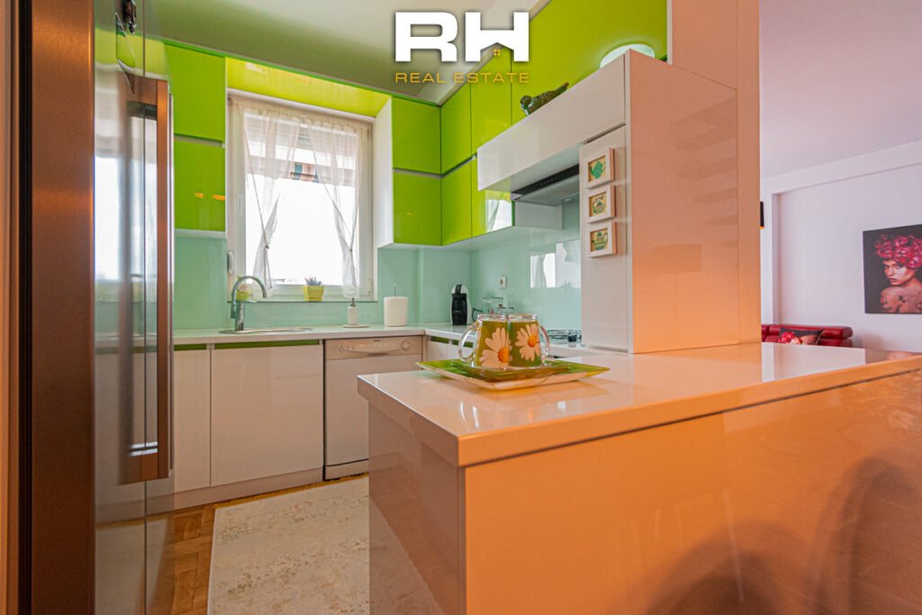 Banesë – Duplex 115m² me #QIRA në Lagjen e Spitalit