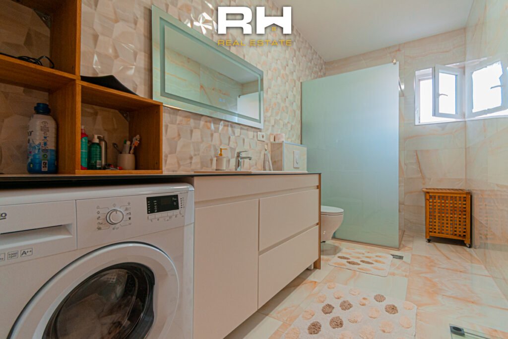 Banesë 170m² me #QIRA në Aktash