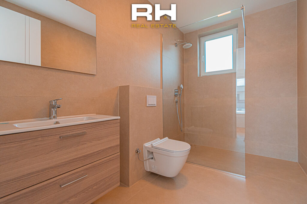 Shtëpi 180+87m² me #QIRA në Lagjen Priam Village