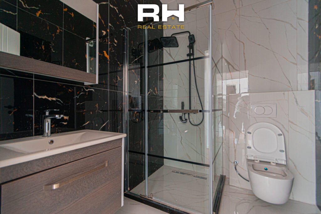 Penthouse – Zyre 350m² neto me #QIRA në Aktash