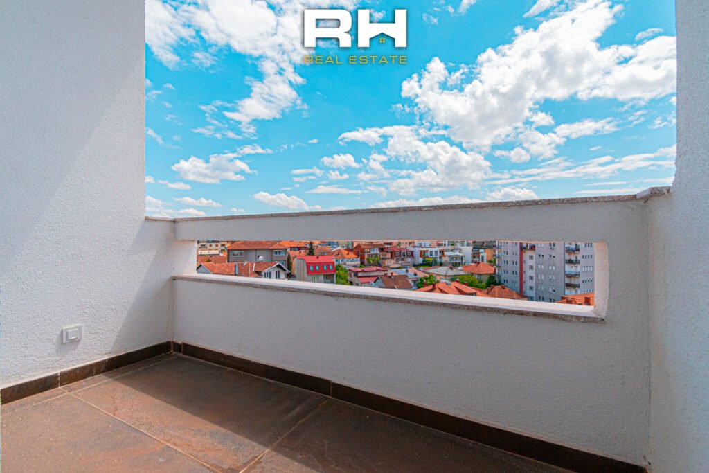 Penthouse – Zyre 350m² neto me #QIRA në Aktash
