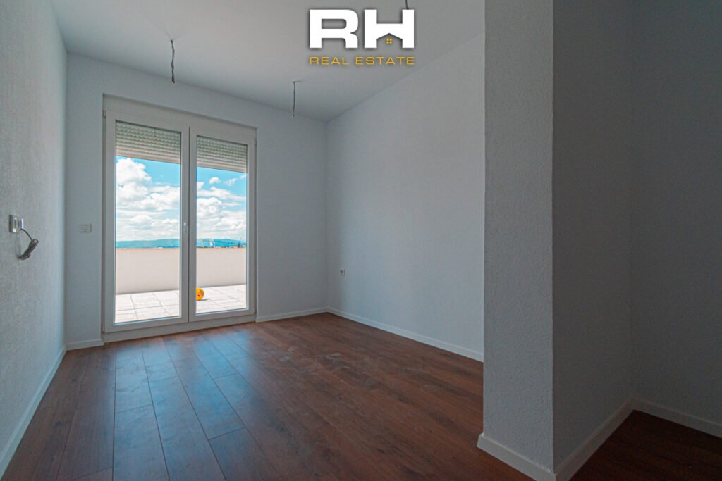 Penthouse – Zyre 350m² neto me #QIRA në Aktash