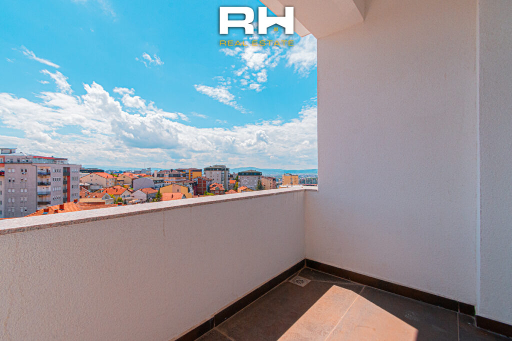 Banesë – Zyre 367m² neto me #QIRA në Aktash