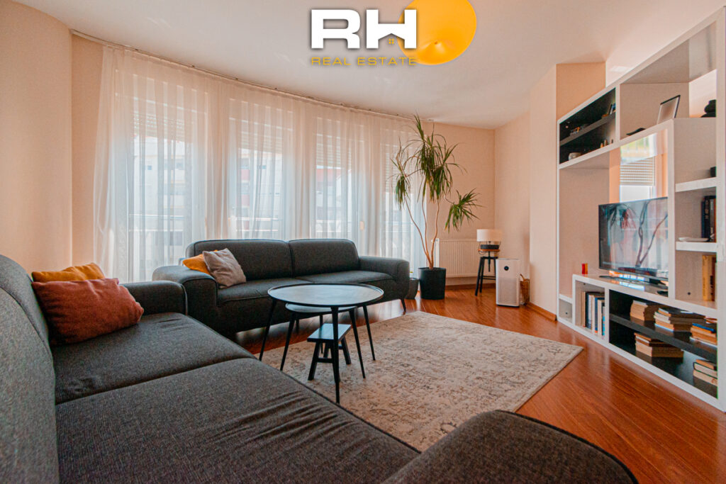 Banesë 124m² neto në SHITJE në Rrugën C