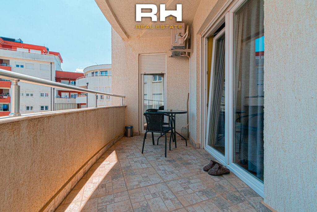 Banesë 124m² neto në SHITJE në Rrugën C