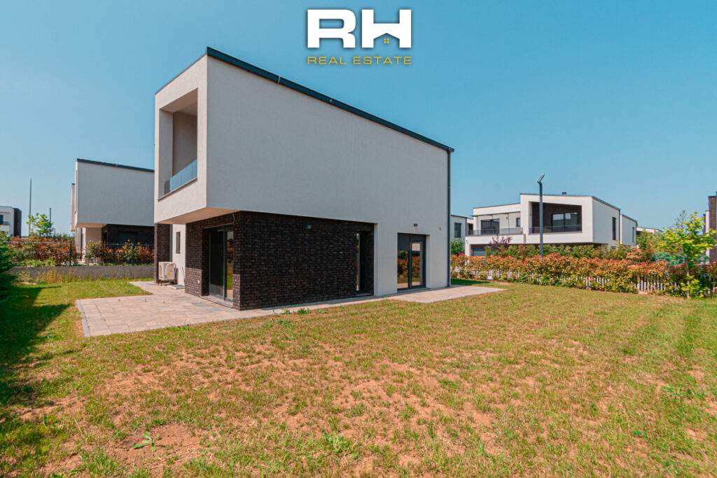 Shtëpi 190m² me #QIRA në Lagjen Priam Village