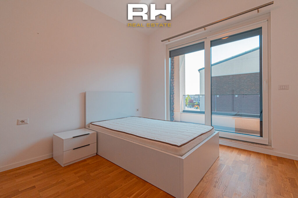 Shtëpi 190m² me #QIRA në Lagjen Priam Village