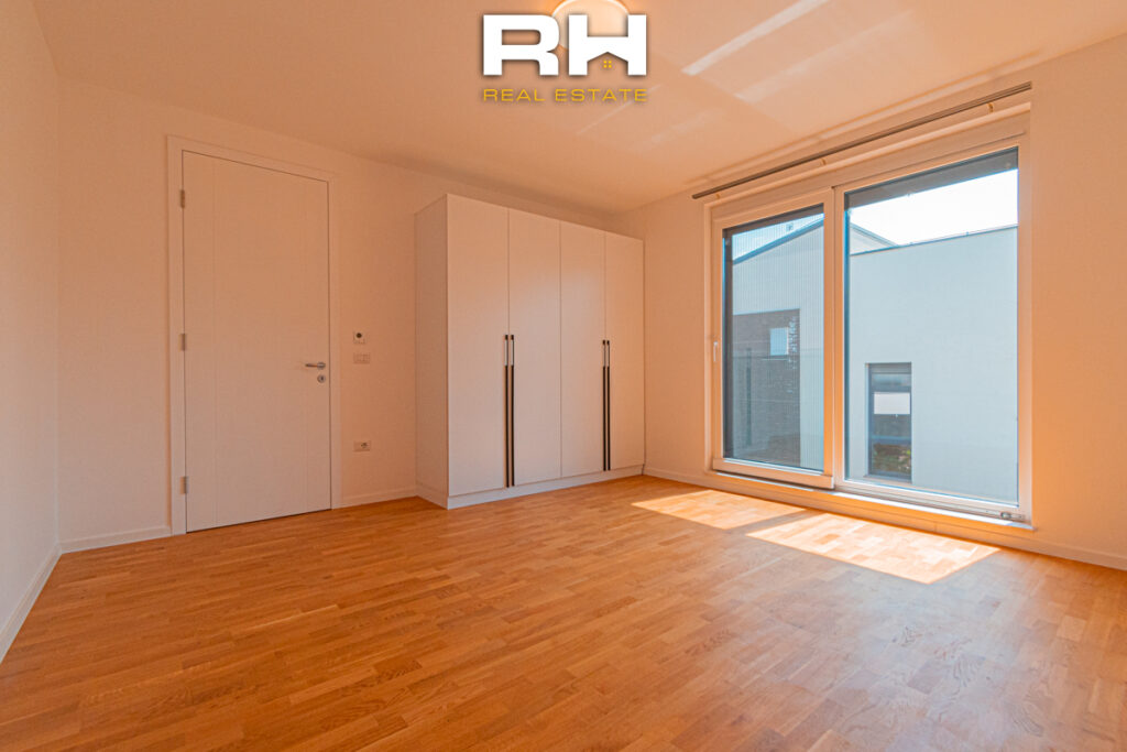 Shtëpi 190m² me #QIRA në Lagjen Priam Village