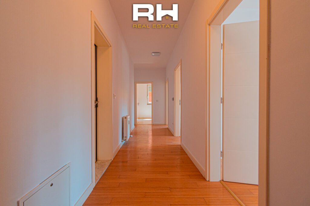 Banesë 82m² në SHITJE te Rruga B
