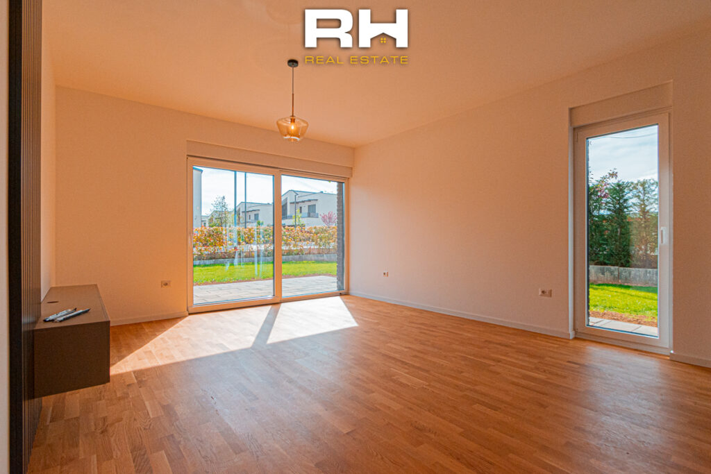 Shtëpi 180+87m² në SHITJE në Lagjen Priam Village