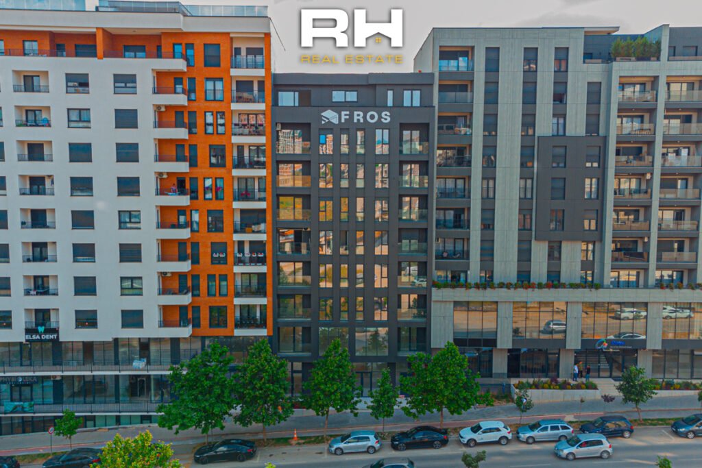 Zyre 228m² me #QIRA te Rruga C
