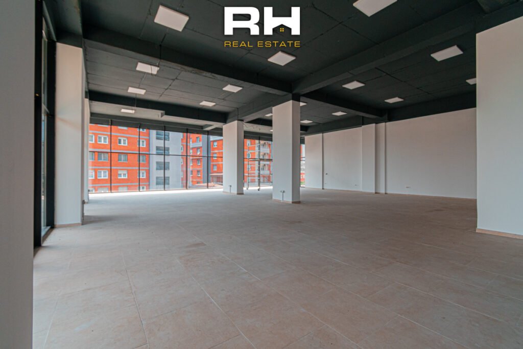 Lokal 525m² me #QIRA në Dragodan