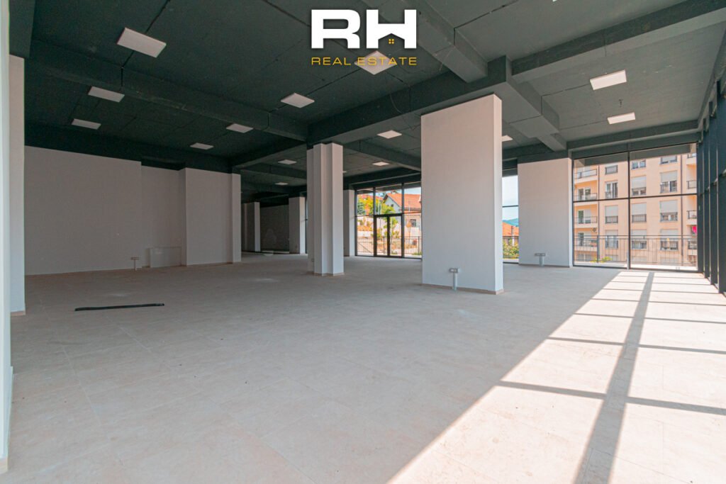 Lokal 525m² me #QIRA në Dragodan