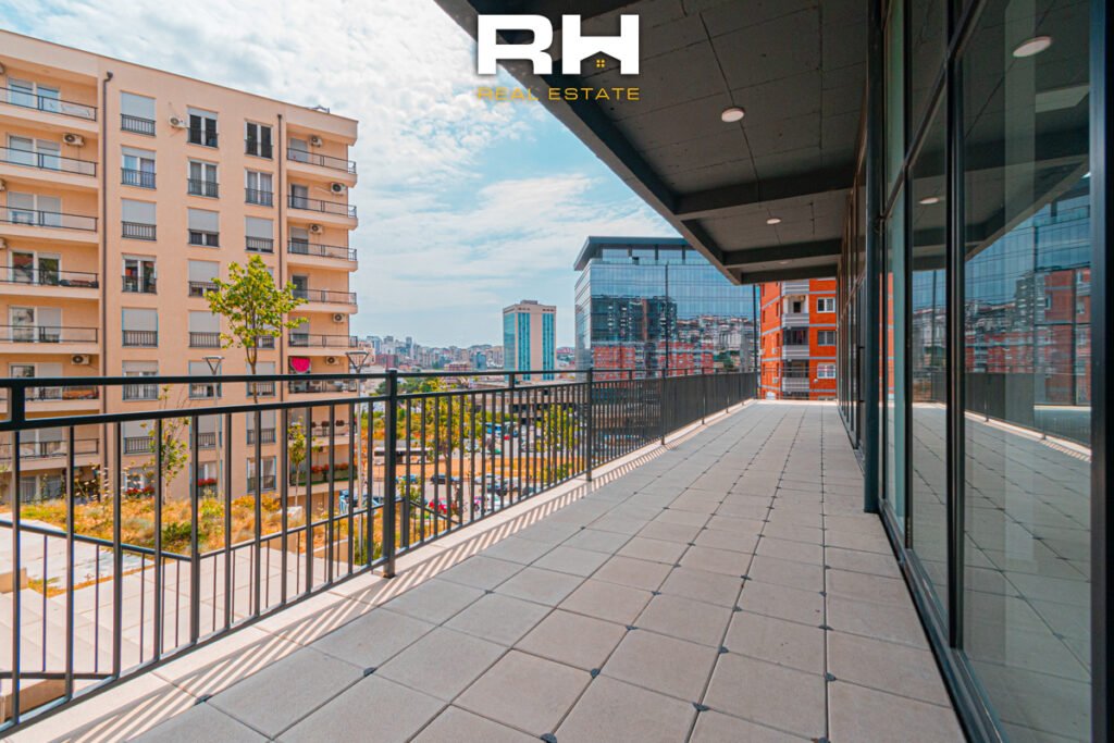Lokal 525m² me #QIRA në Dragodan