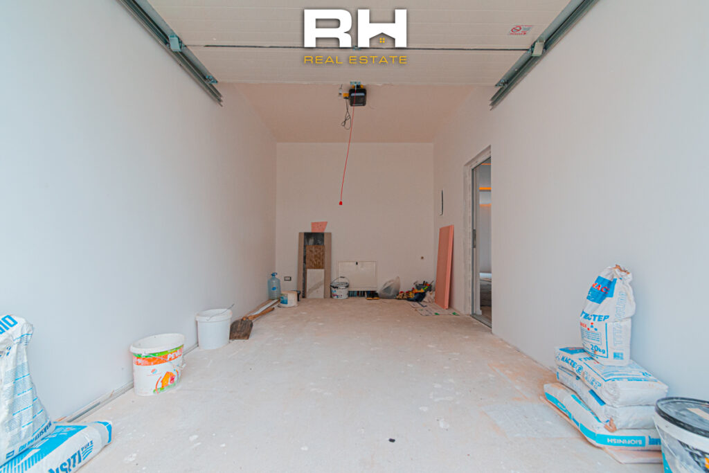 Shtëpi 390m² në SHITJE në Lagjen Qëndresa, Çagllavicë