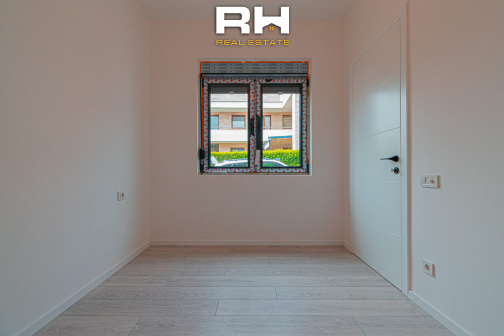 Shtëpi 390m² në SHITJE në Lagjen Qëndresa, Çagllavicë