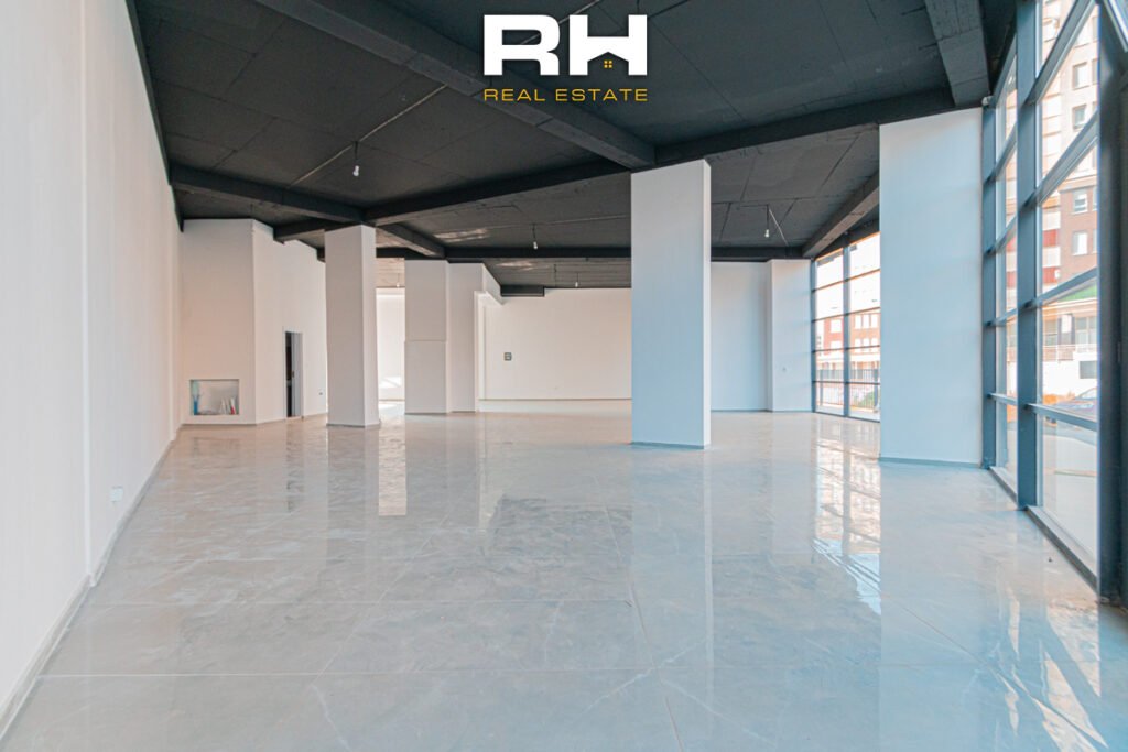 Lokal 141.25m² me #QIRA në Mati 1