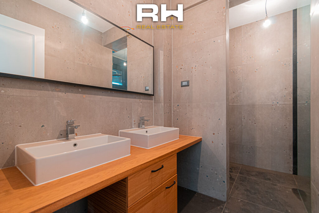 Duplex 175m² në SHITJE në Aktash