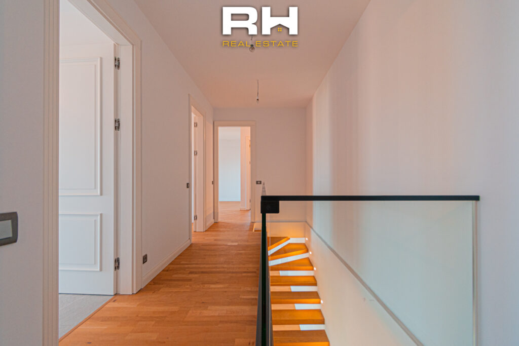 Duplex 175m² në SHITJE në Aktash
