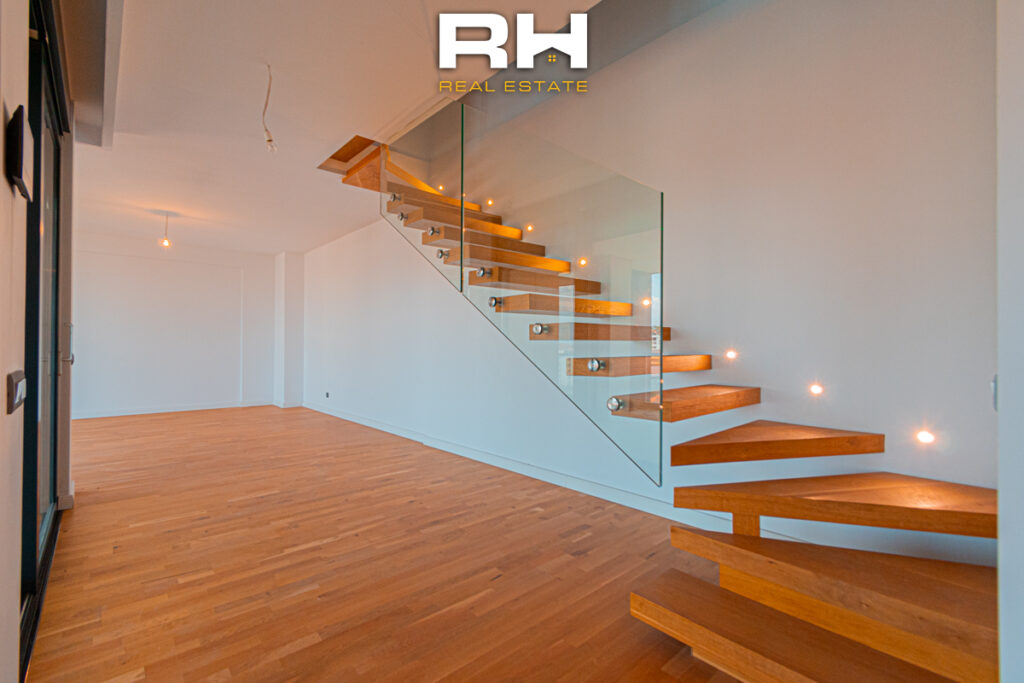 Duplex 175m² në SHITJE në Aktash