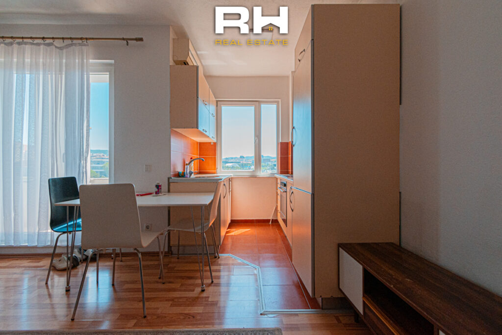Banesë 70m² me #QIRA në Emshir