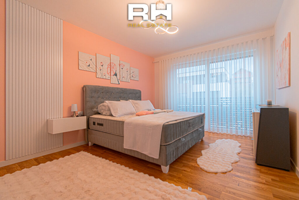 Shtëpi 328m² në SHITJE në City Home, Matiqan