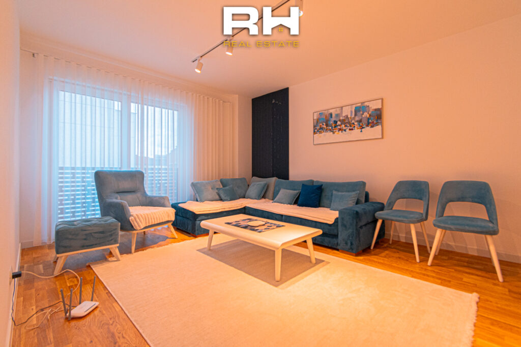 Shtëpi 328m² në SHITJE në City Home, Matiqan