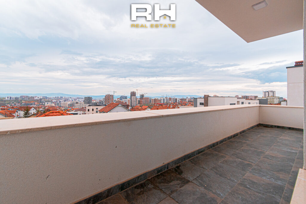 Shtëpi 328m² në SHITJE në City Home, Matiqan