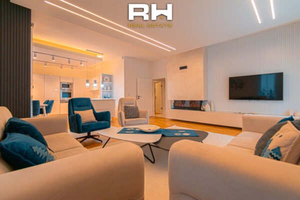 Shtëpi 328m² në #SHITJE në City Home, Matiqan