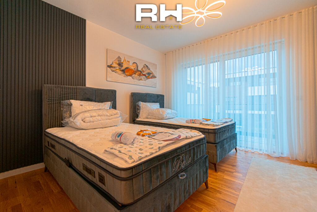 Shtëpi 328m² në SHITJE në City Home, Matiqan