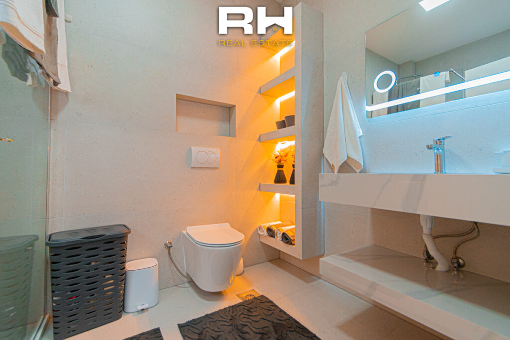 Shtëpi 328m² në SHITJE në City Home, Matiqan