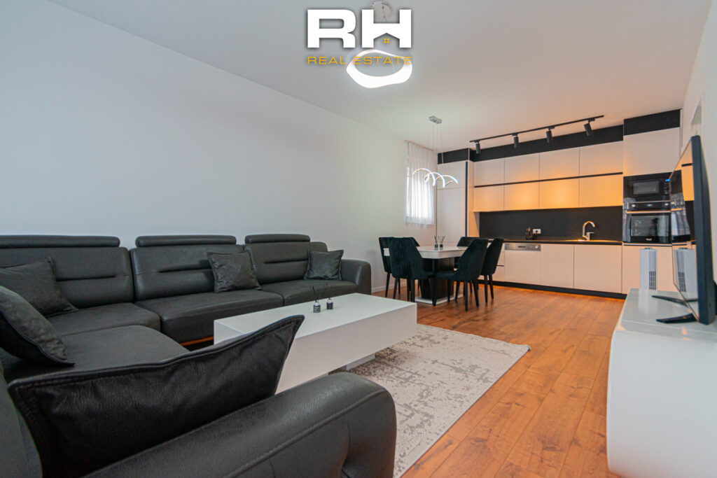 Banesë 80m² me #QIRA në Tophane