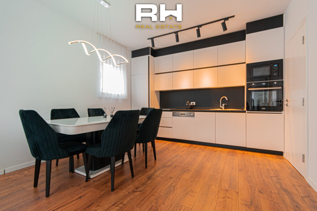 Banesë 80m² me #QIRA në Tophane