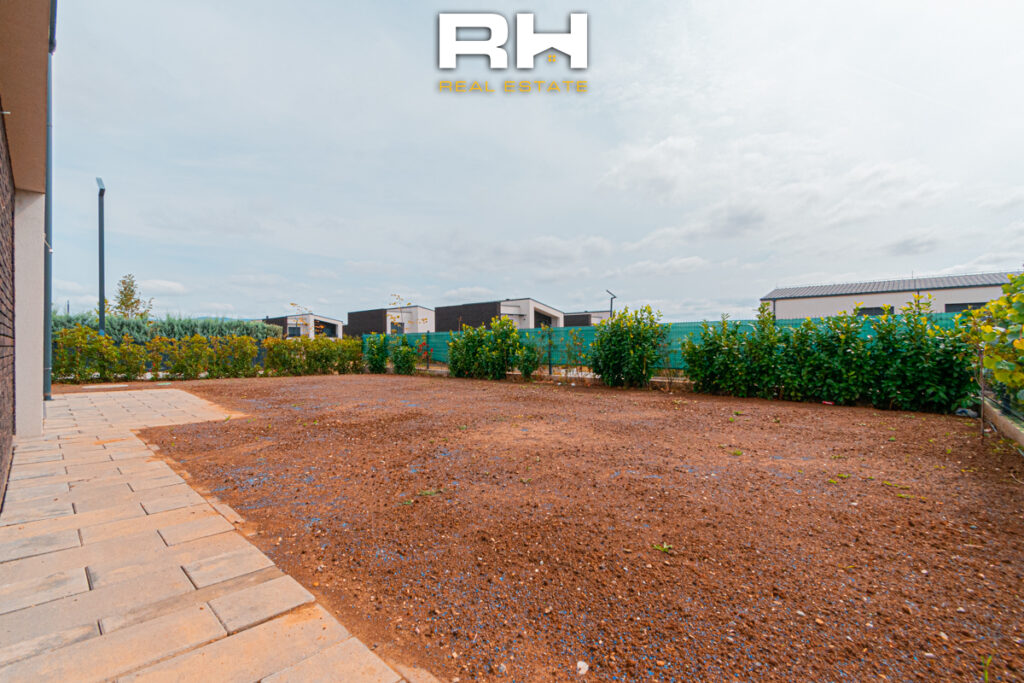 Shtëpi 190m² me #QIRA në Lagjen Priam Village