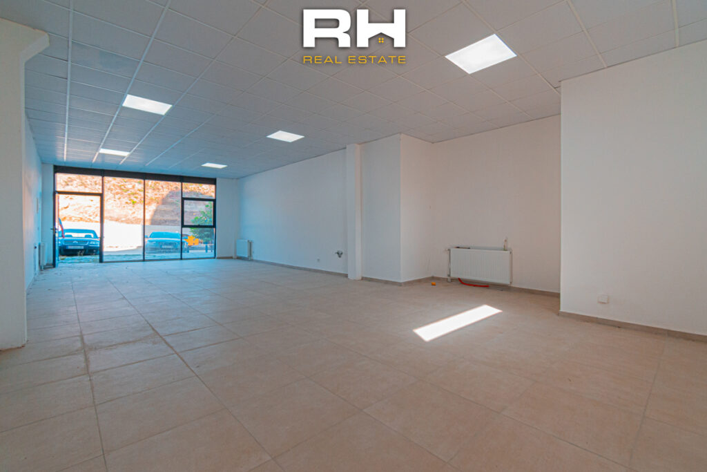 Lokal 85m² me #QIRA te Rruga A