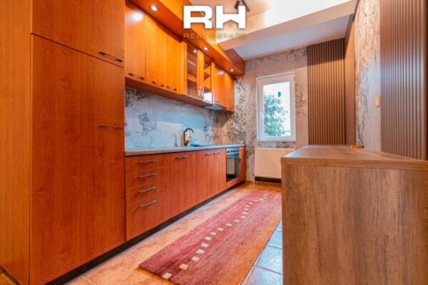 Banesë 125m² me #QIRA në Aktash