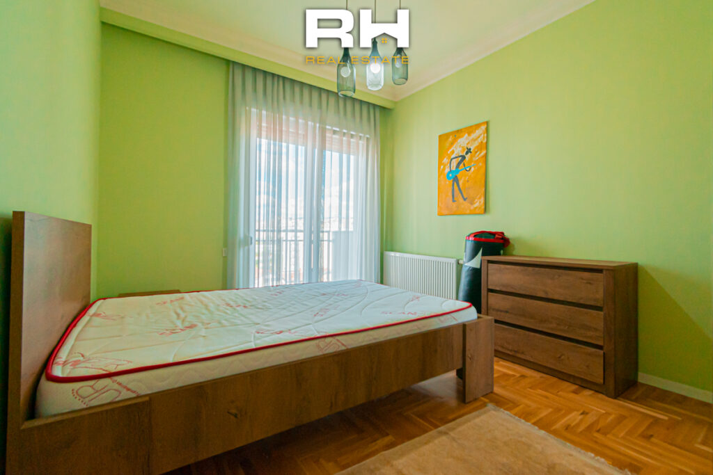 Penthouse 151.2m² + 70m² me #QIRA në Emshir