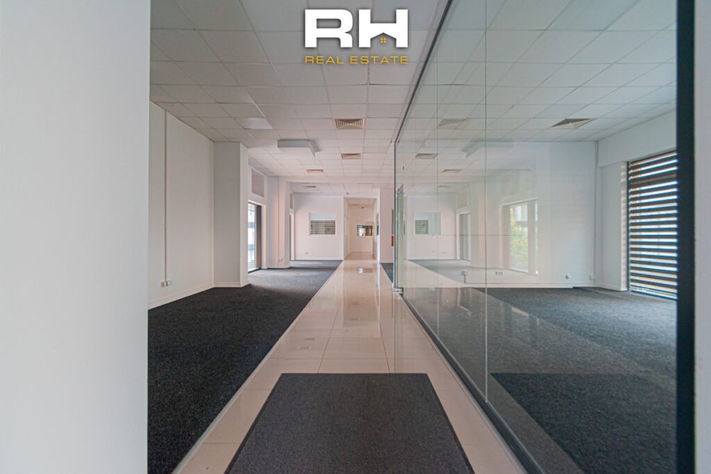 Lokal – Zyre 400m² me #QIRA në Pejton