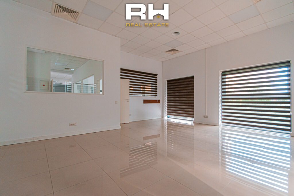 Lokal – Zyre 400m² me #QIRA në Pejton